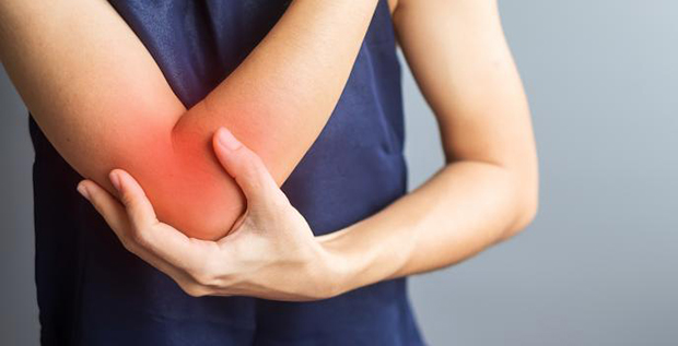  ​疫情期间，因关节慢性疼痛而求诊的病例有上升趋势，包括肩周炎、 手肘关节炎和腰背疼痛等。（iStock图片）